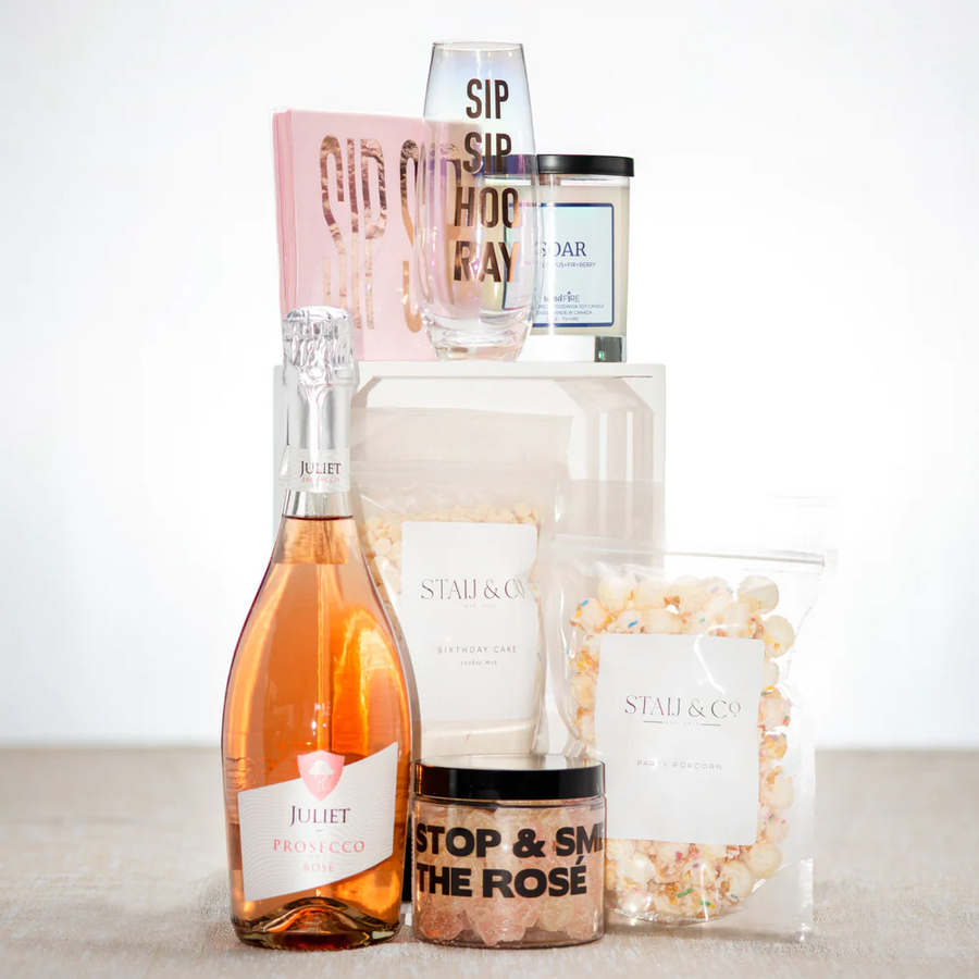 Thoughtful Gift Ideas for New Grads: Celebrating Milestones and Embracing The Future